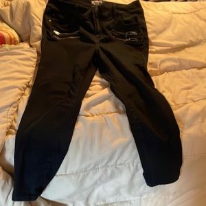 Torrid black jeggings, size 16 SHORT